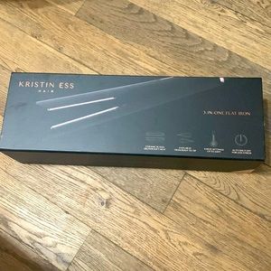 Kristen Ess 3-1 flat iron.  AB